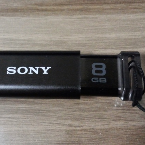 [벤치마크] 잘못?산 소니 USB : MICROVAULT CLICK USM8GU